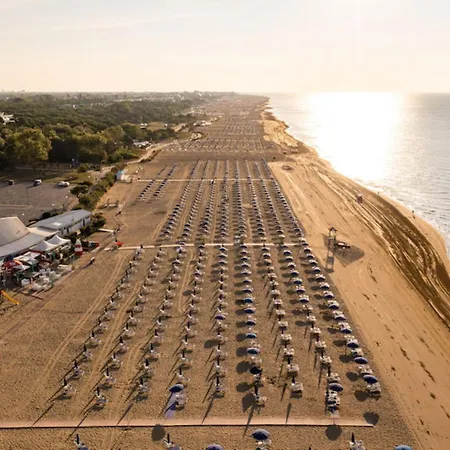 Super In A Stunning * Bibione